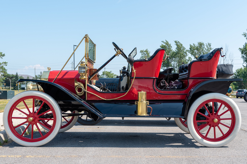 Illustration for article titled Horseless Carriages Visit Our Museum